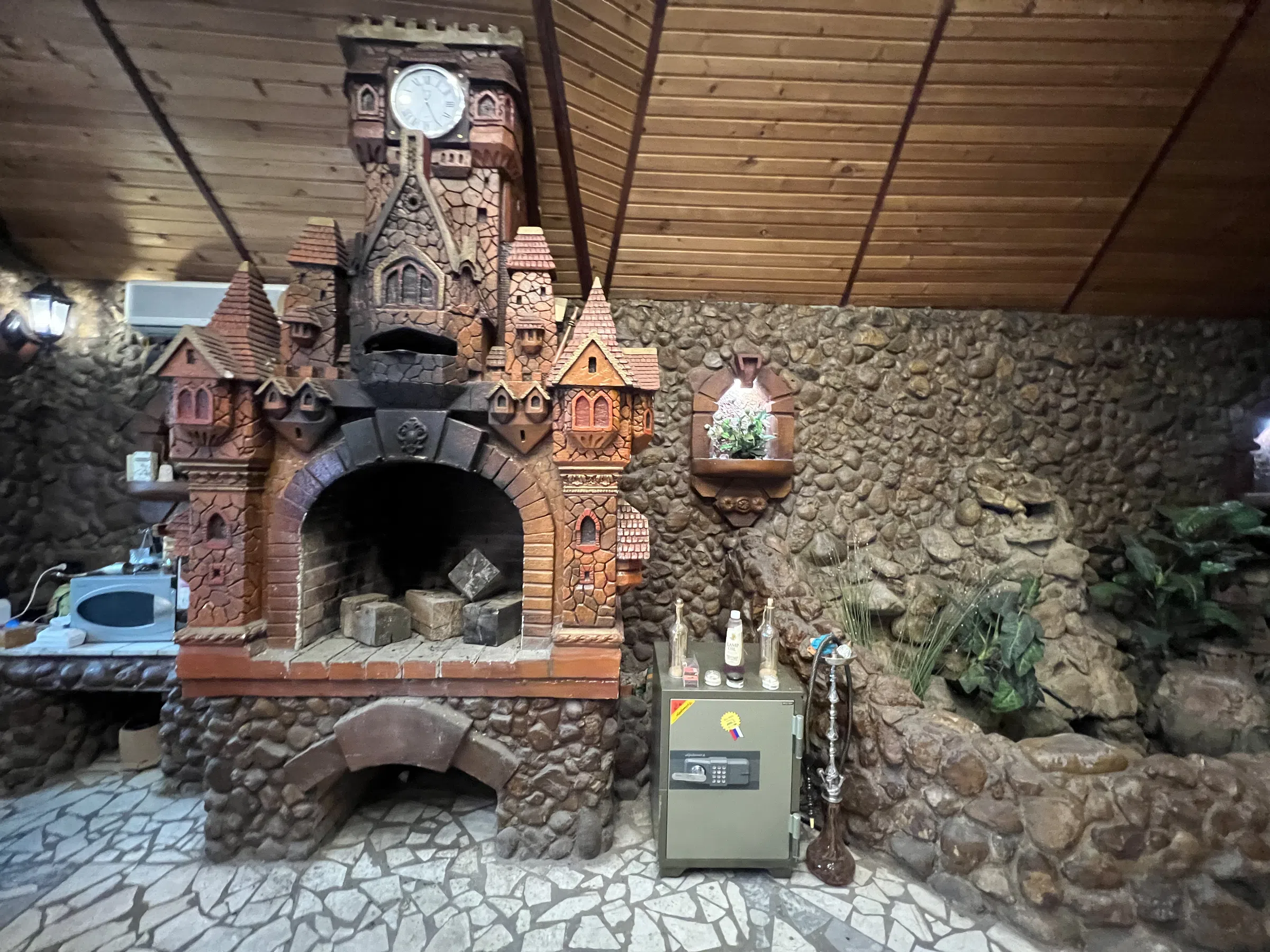 Яркий дом китч 90-х, фото 3