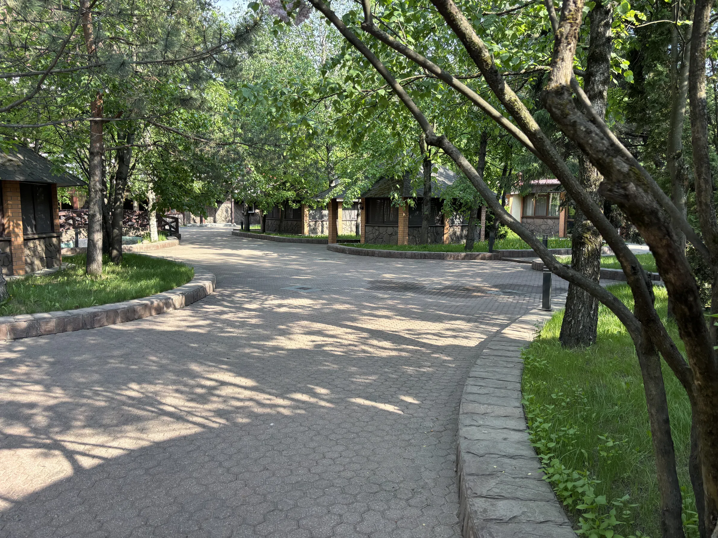 Ресторан в стиле 90-2000х, фото 12