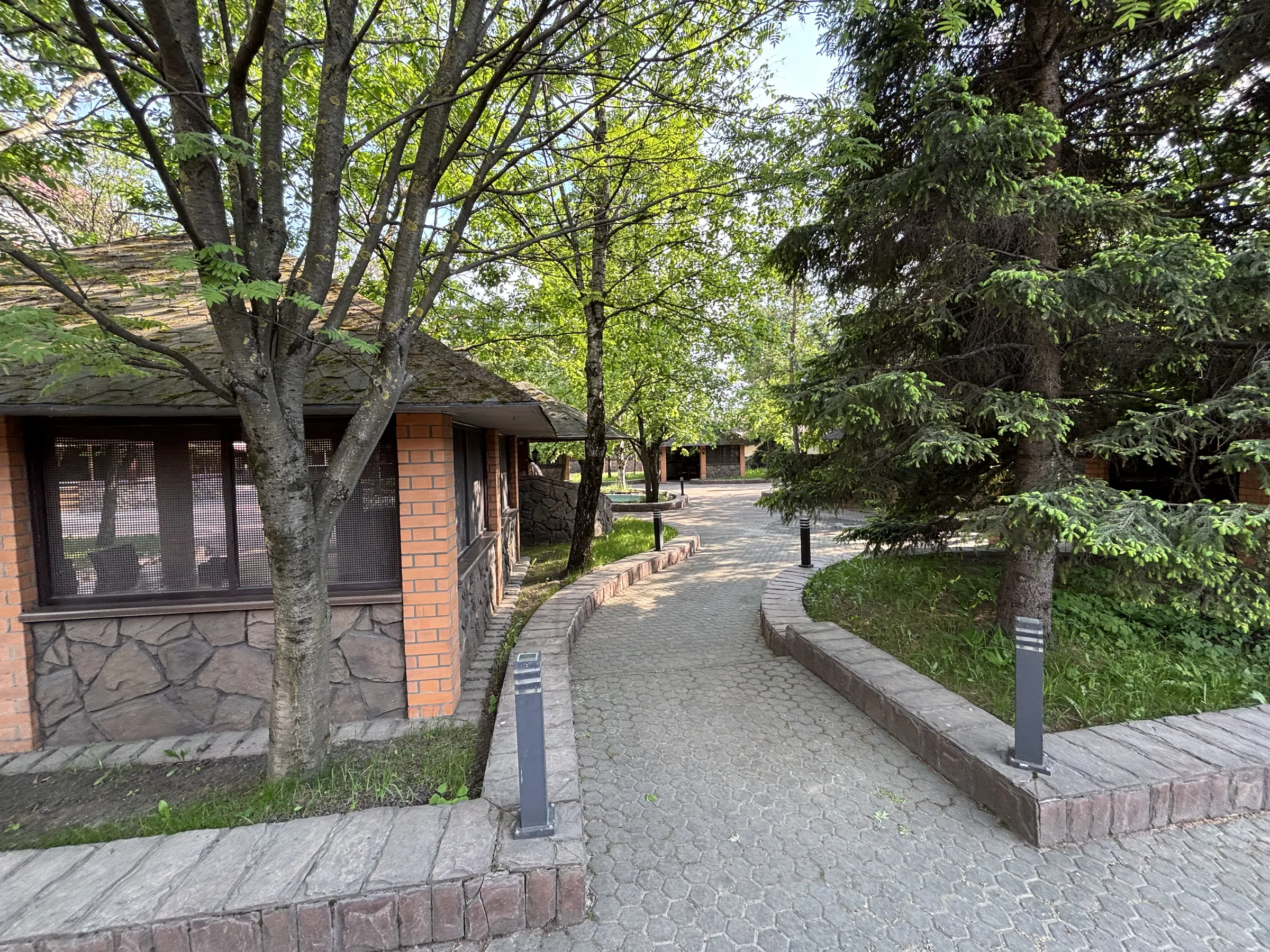 Ресторан в стиле 90-2000х, фото 17
