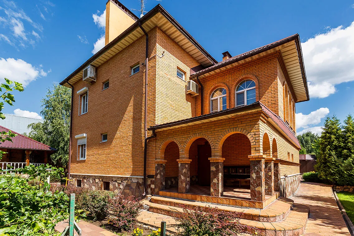 Кирпичный дом с арками, фото 5