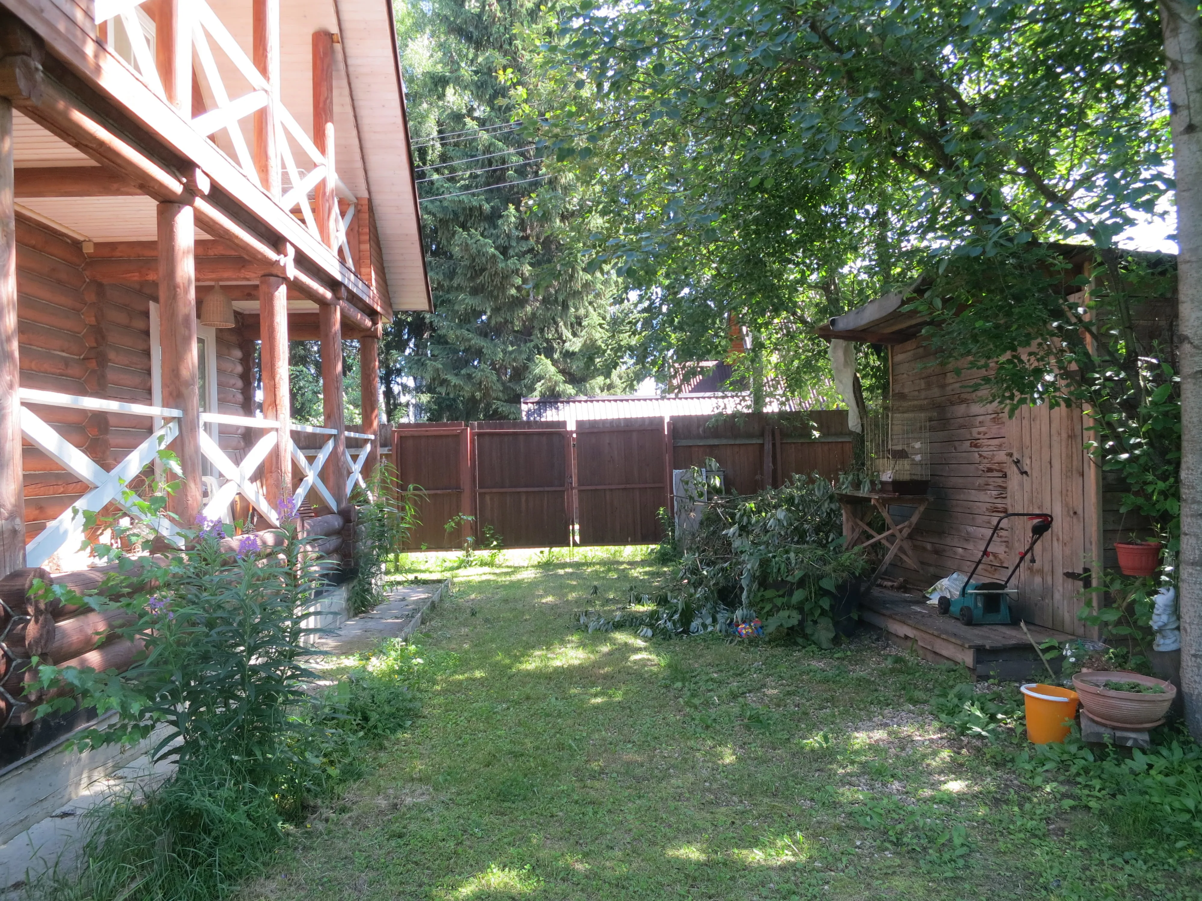 Дача с белым крестом, фото 1