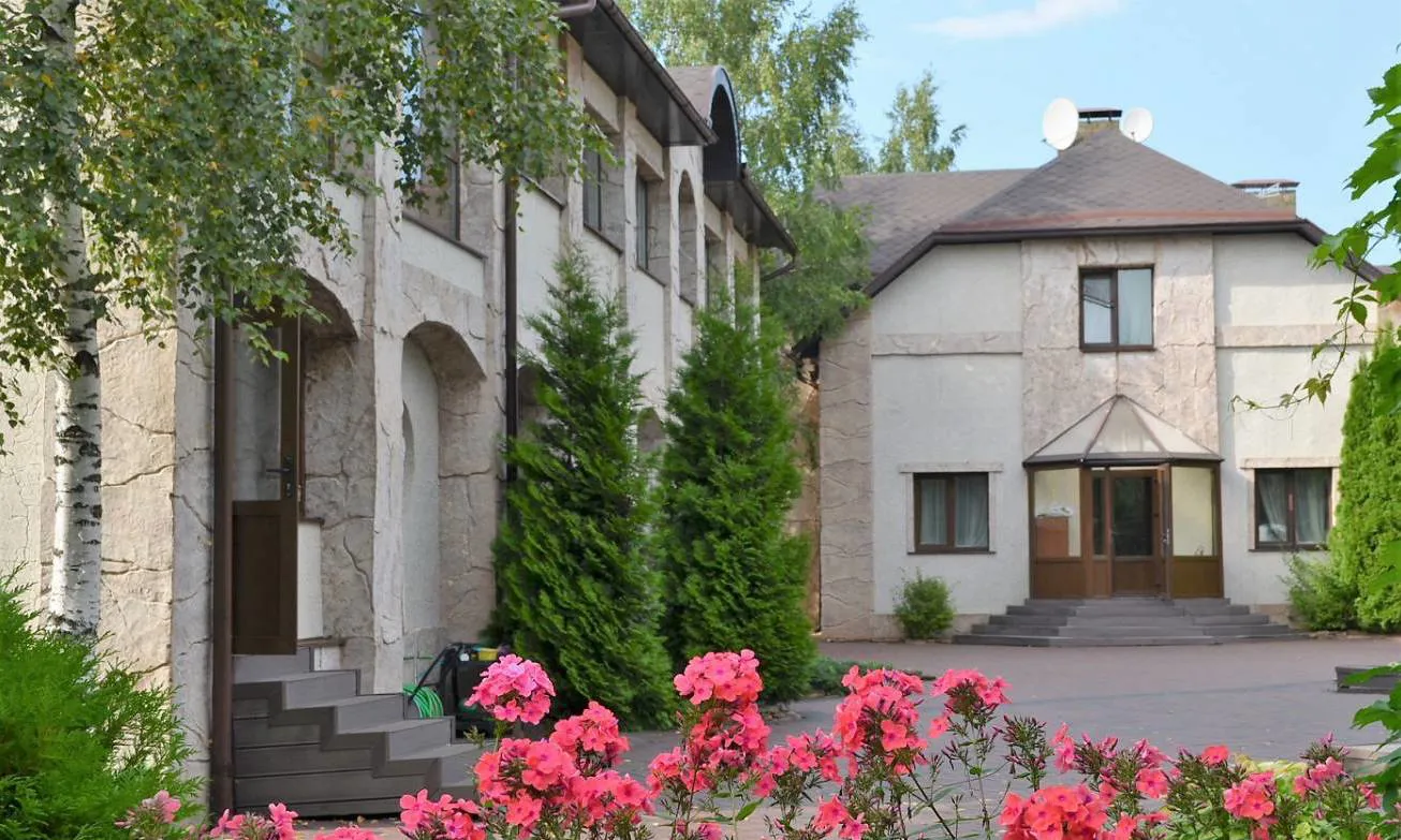 Загородный дом у пруда, фото 3