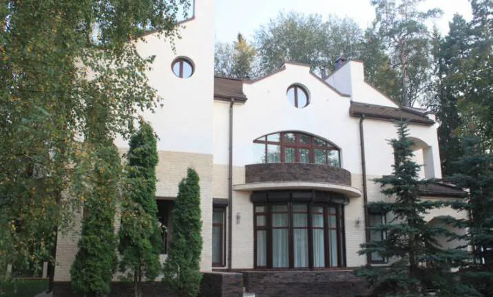 Загородный дом с мансардой, фото 2