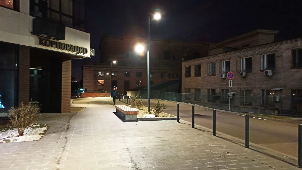 Современный двор с андеграундом, фото 19