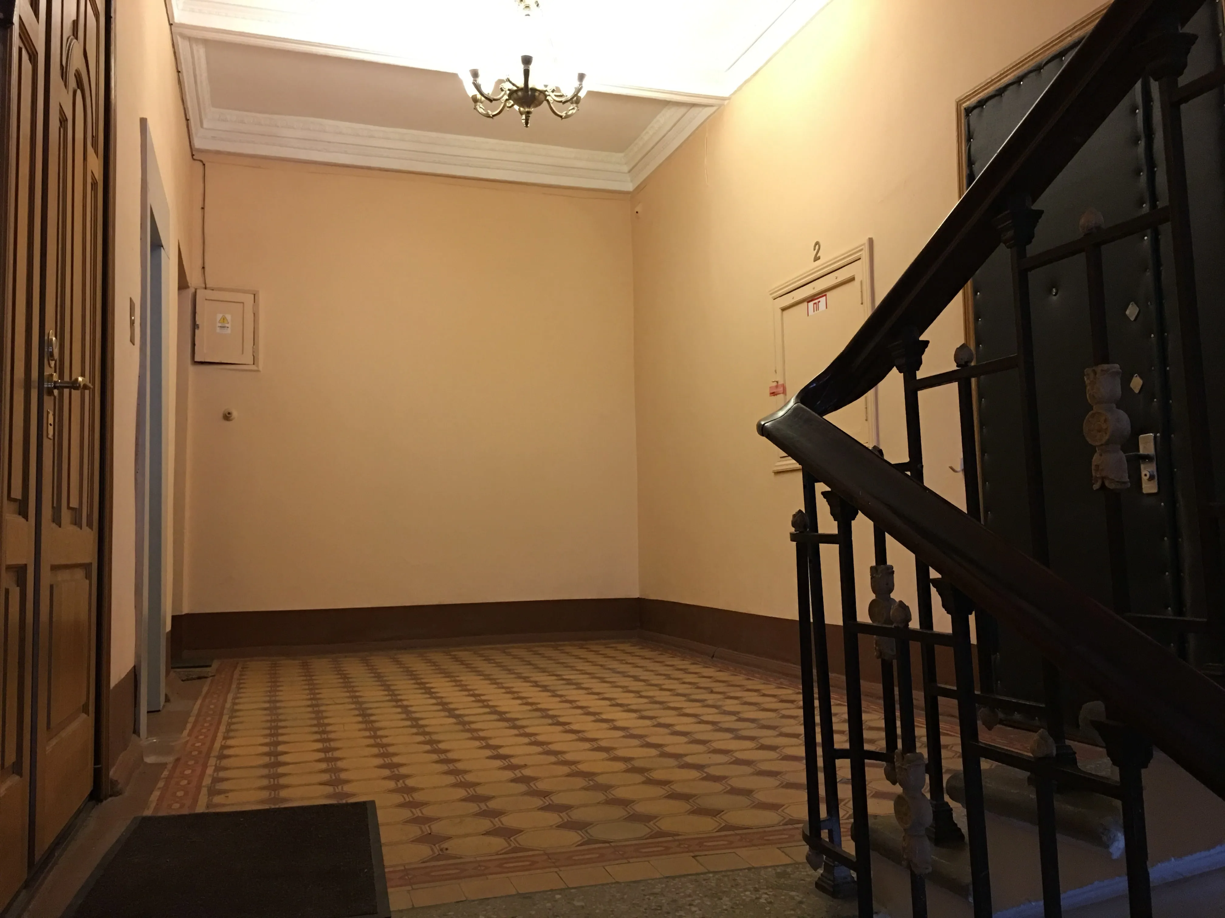 Сталинка с лестницей, фото 1