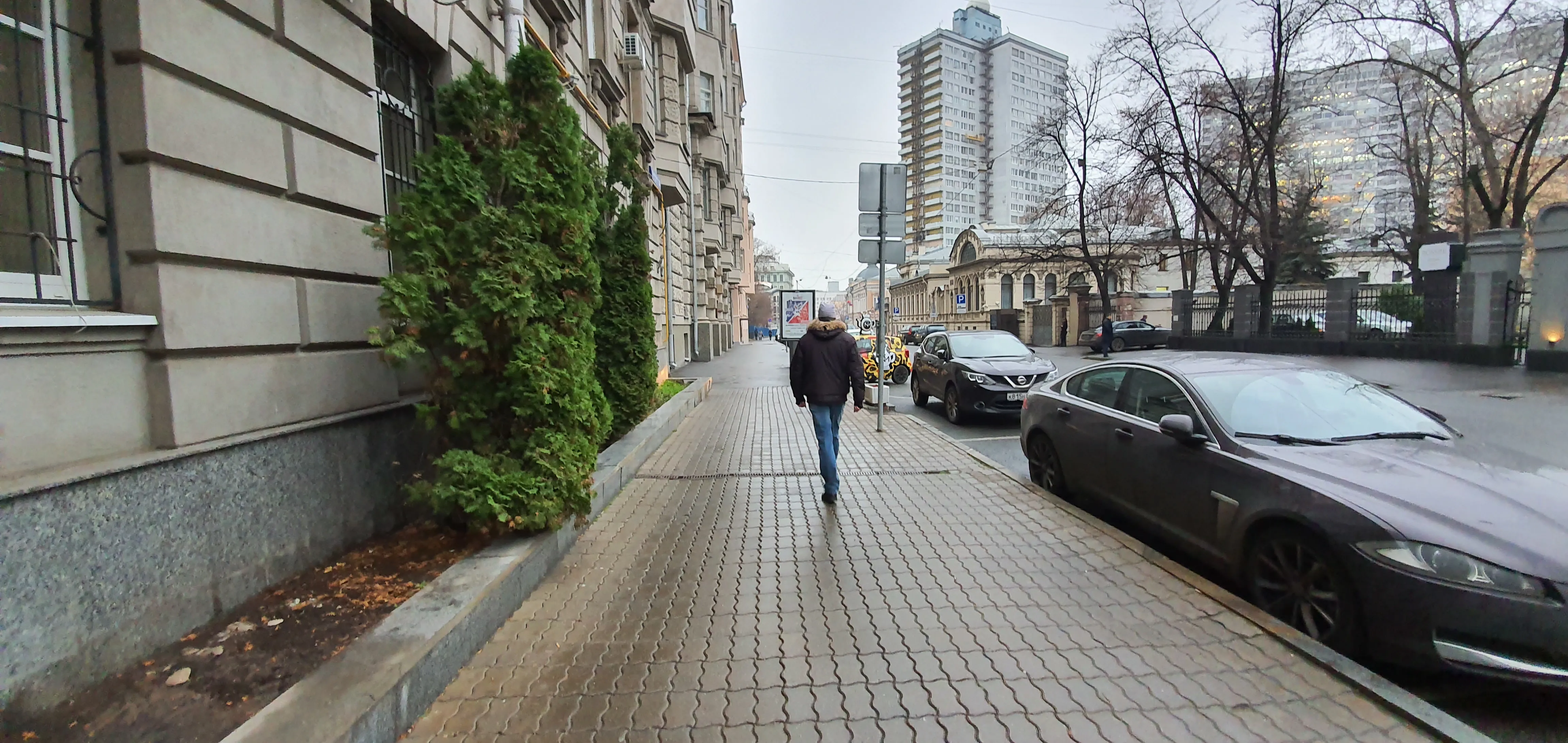 Парадная с винтовой лестницей и лифтом, фото 20
