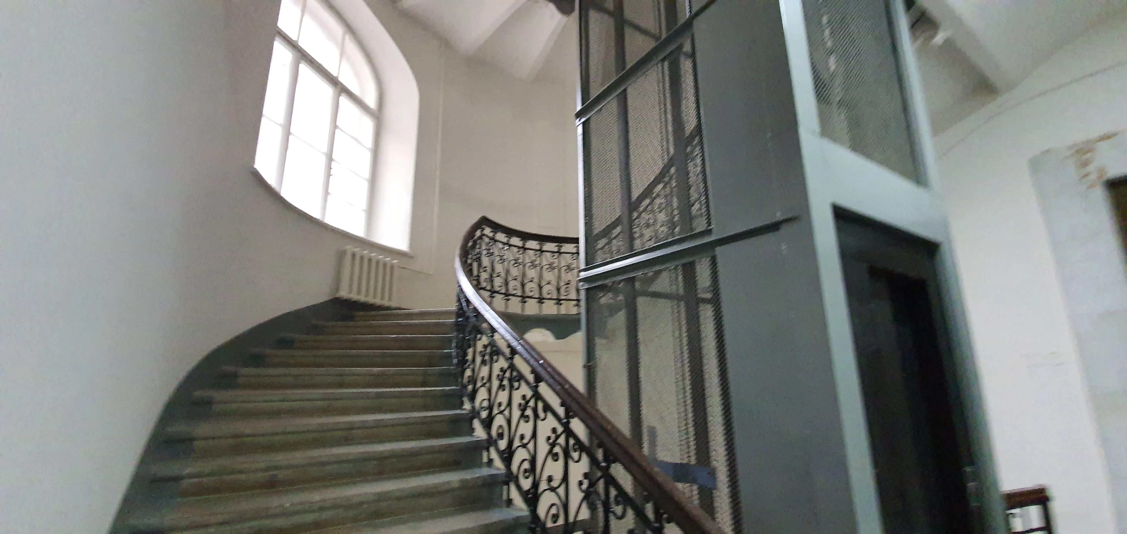 Сталинка с лифтом и винтовой лестницей, фото 19