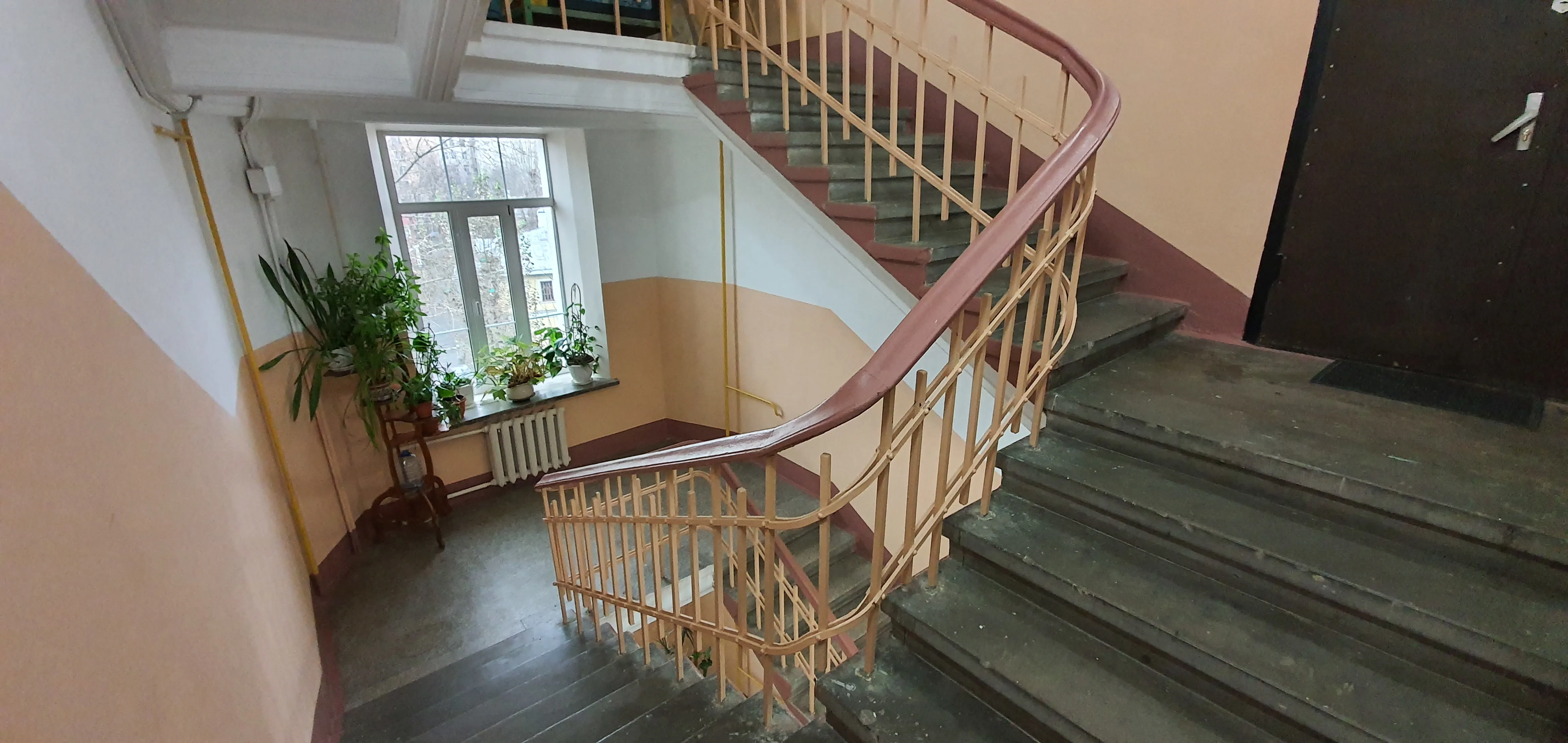 Сталинка с винтовой лестницей, фото 7