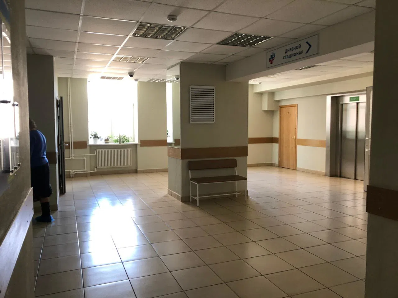 Палата с белой кроватью, фото 23
