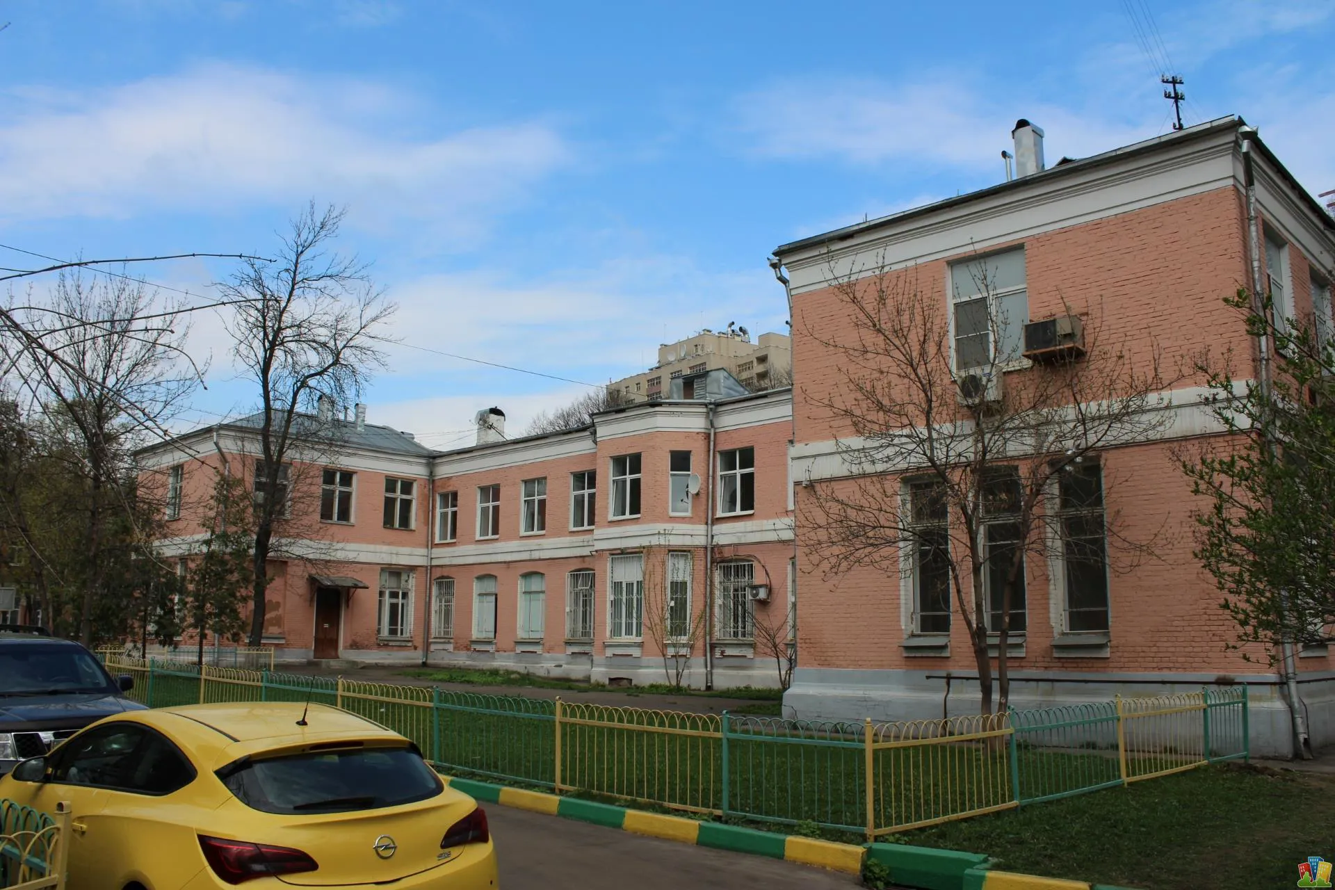 Школа за кирпичным забором, фото 5