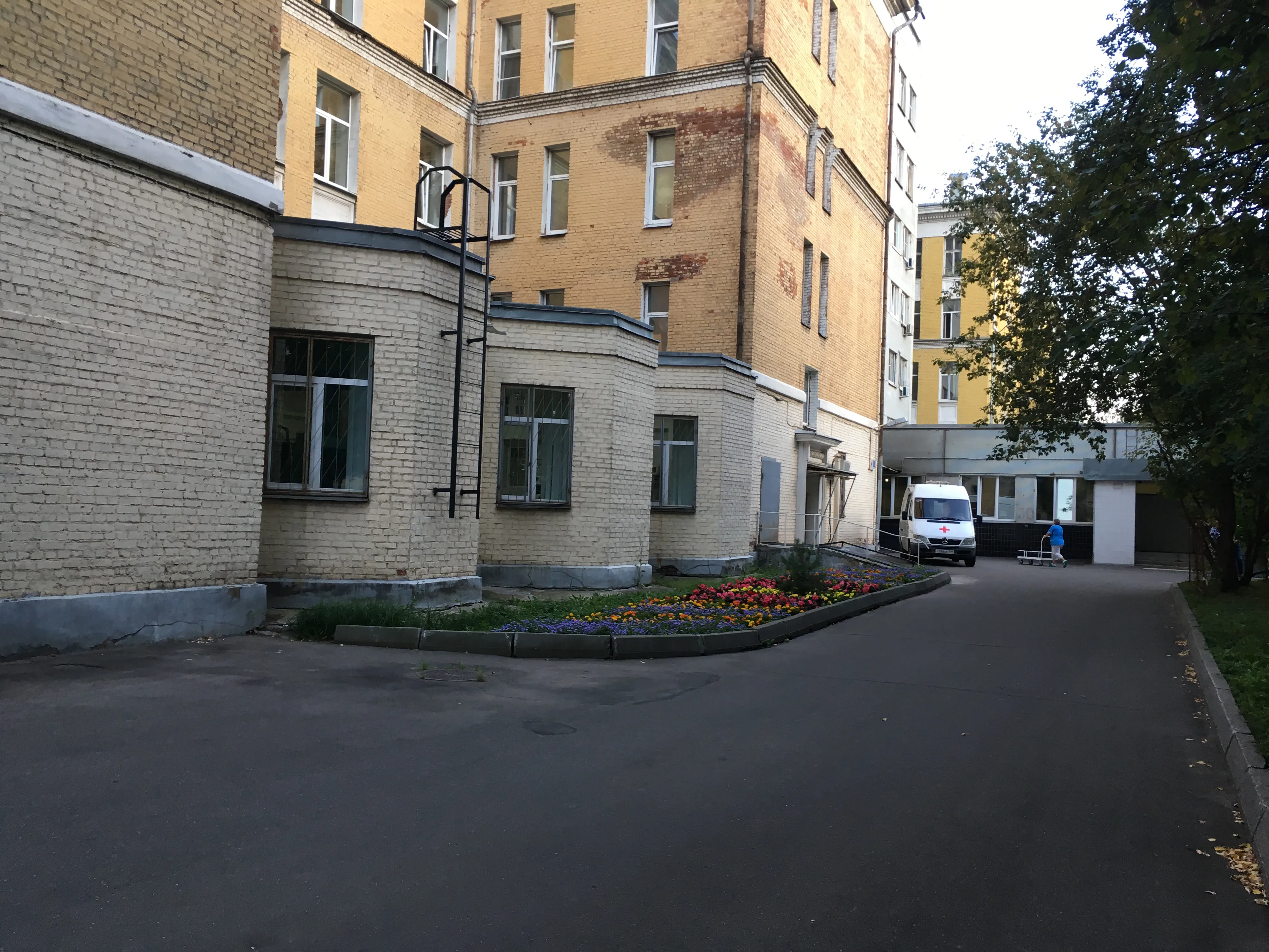 Больница в старом стиле, фото 21
