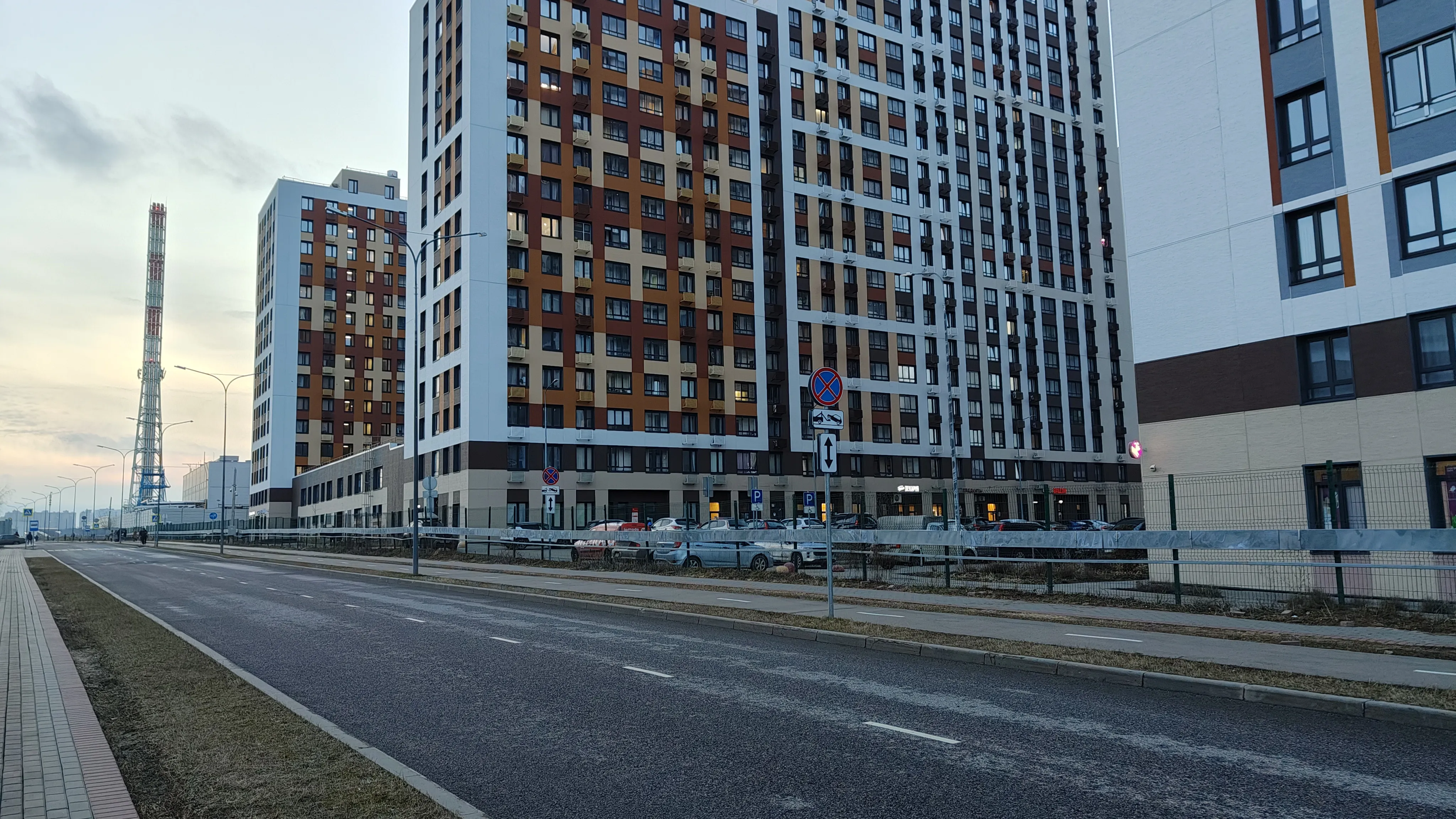 Парковка у высоток, фото 22