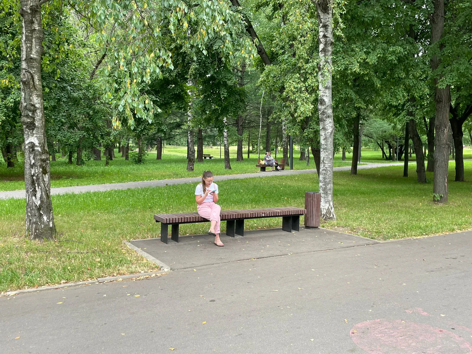 Зеленый парк у пруда, фото 1