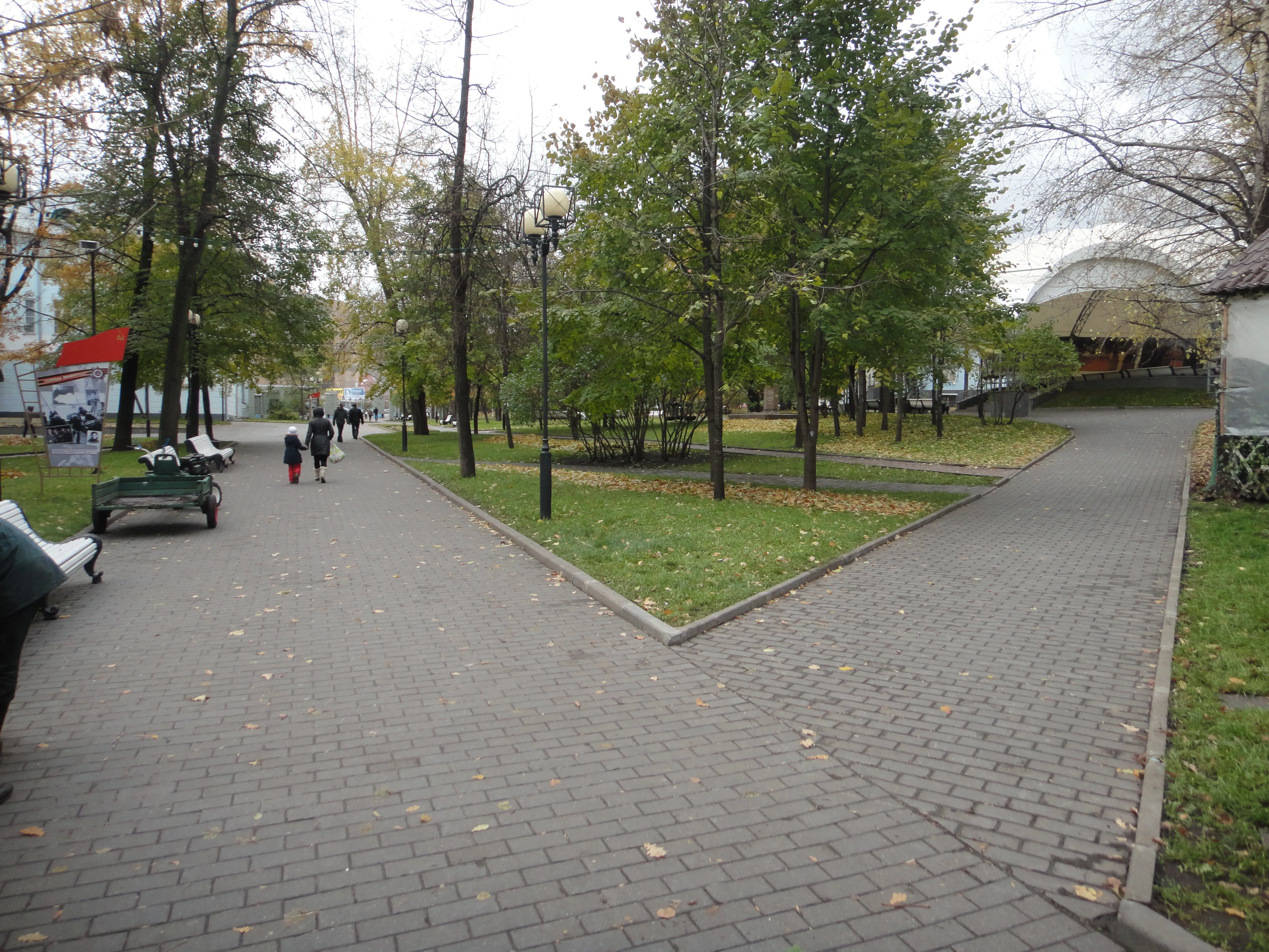 Парк с аркой и амфитеатром, фото 12
