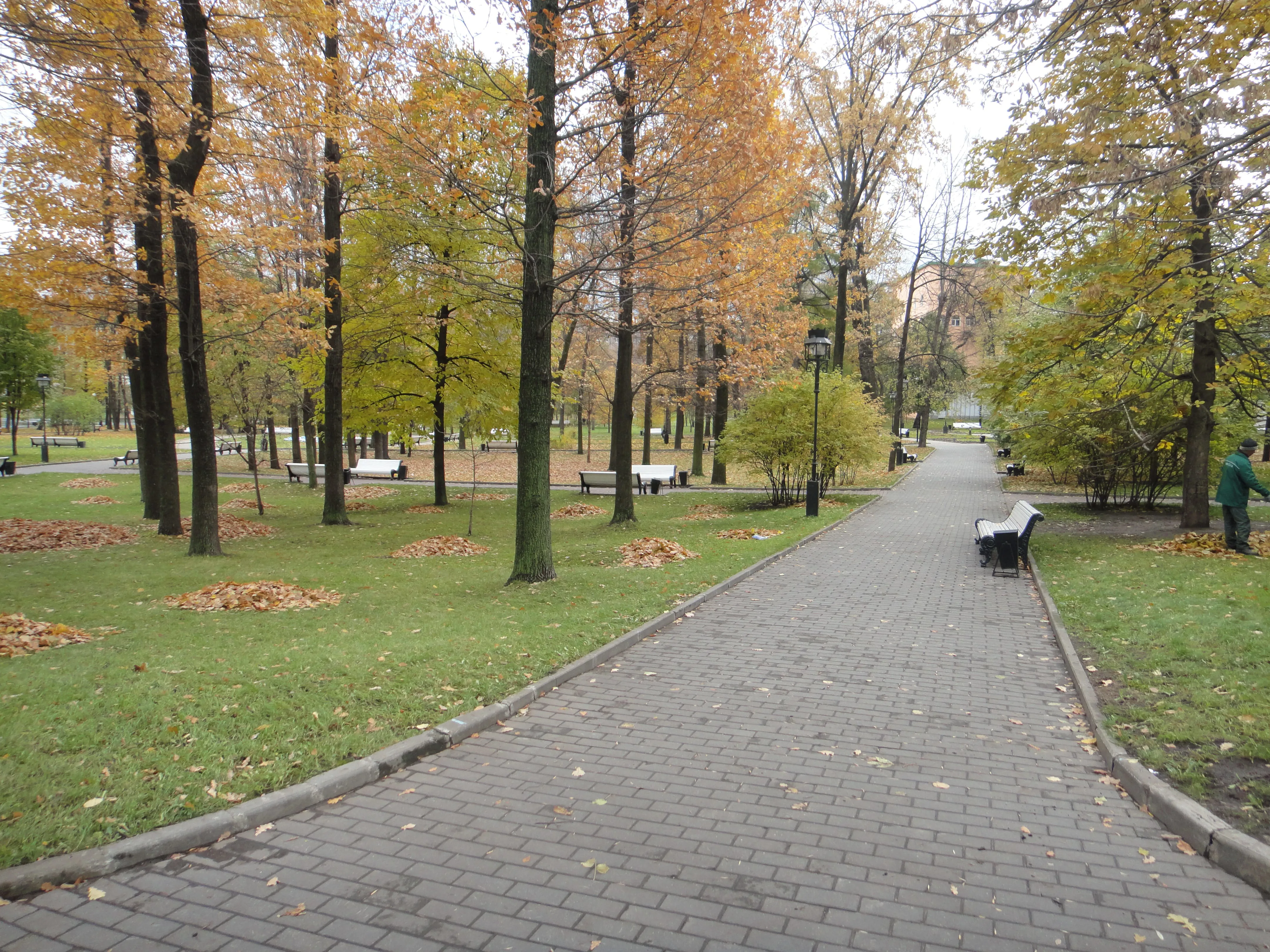 Парк с аркой и амфитеатром, фото 11