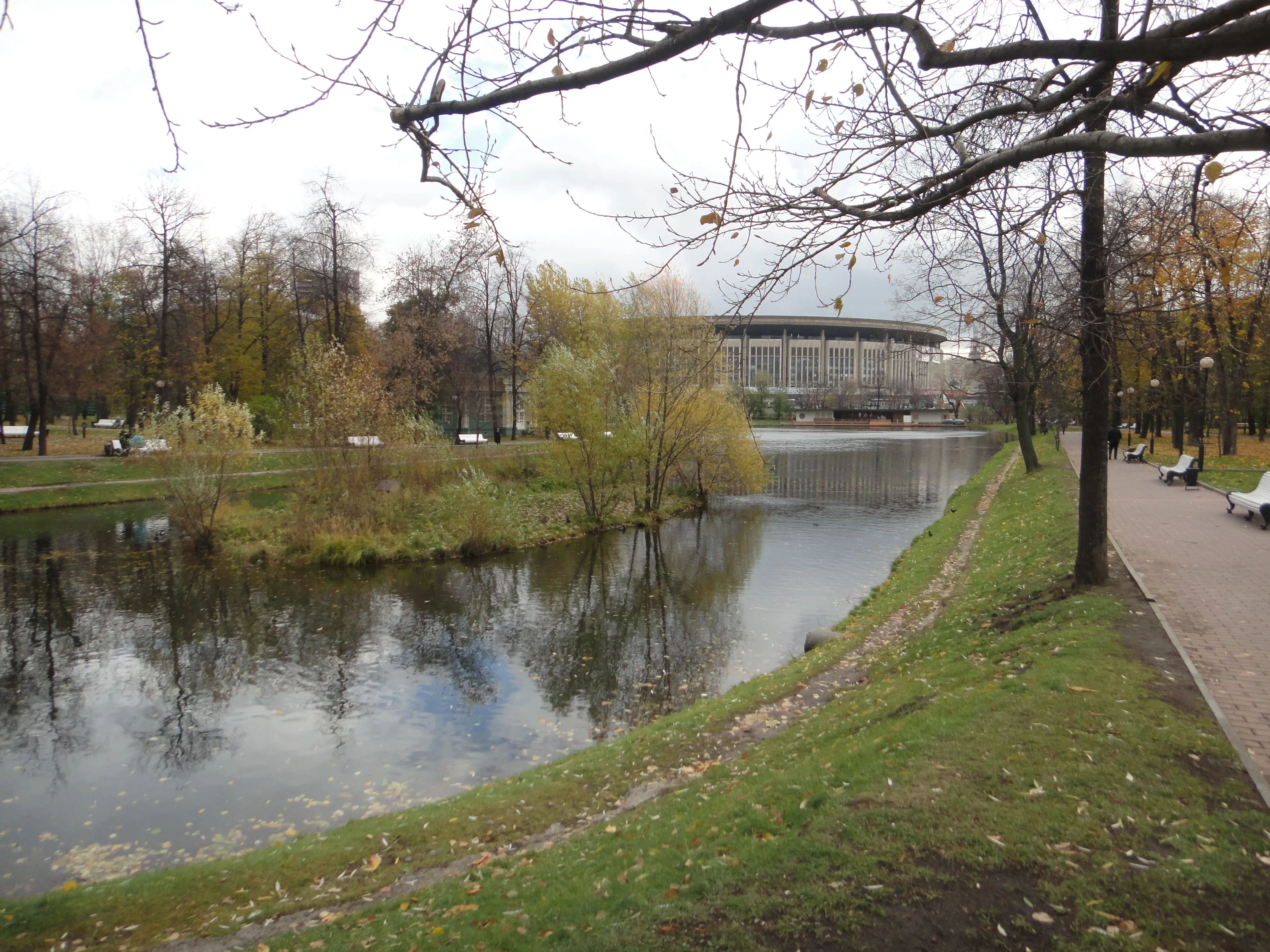 Парк с аркой и амфитеатром, фото 24
