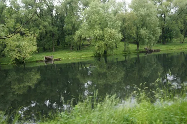 Парк с прудом и лестницей, фото 4