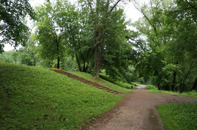Парк с прудом и лестницей, фото 1