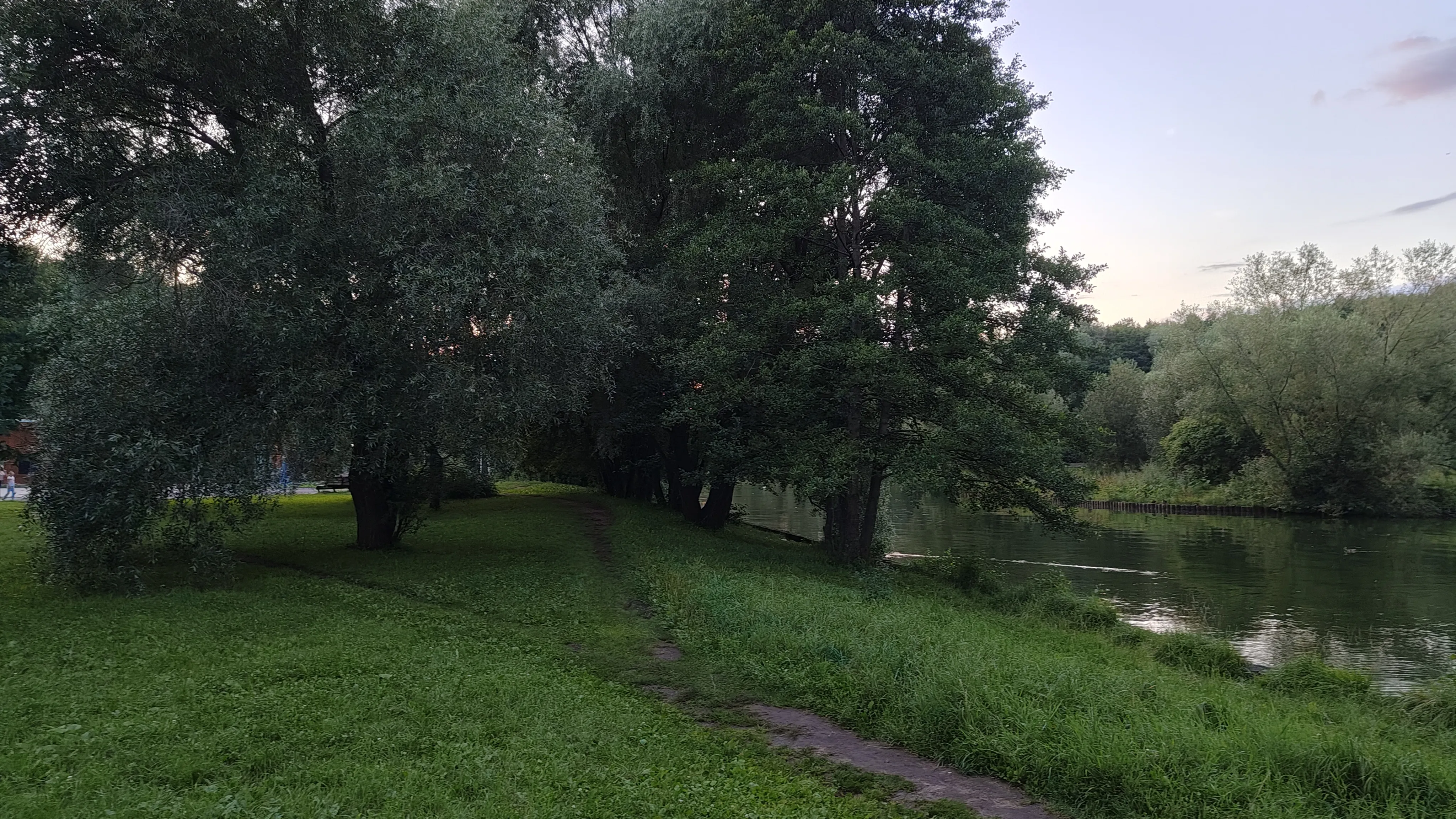 Парк у озера, фото 8