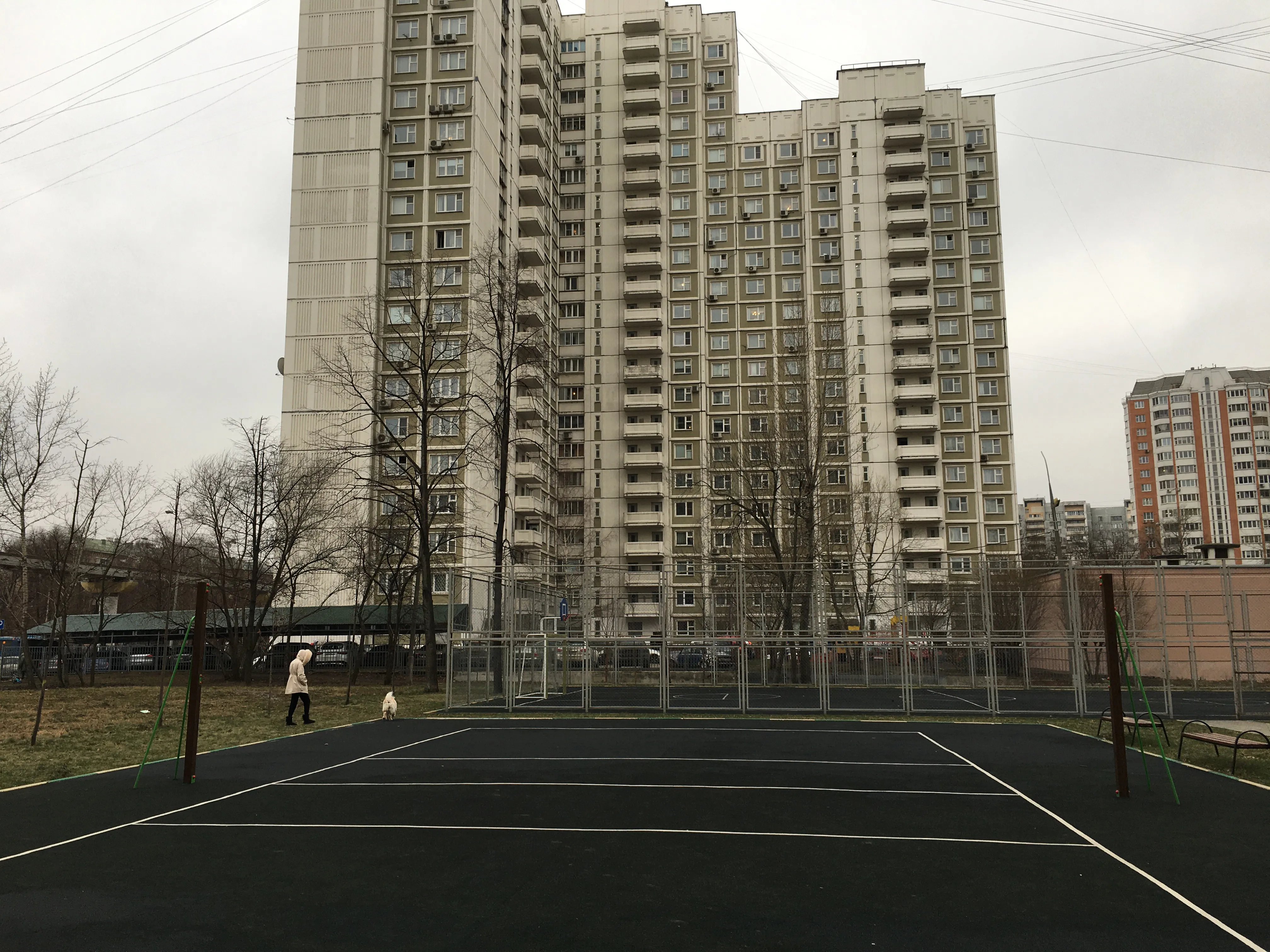 Новостройка на спортплощадке, фото 3