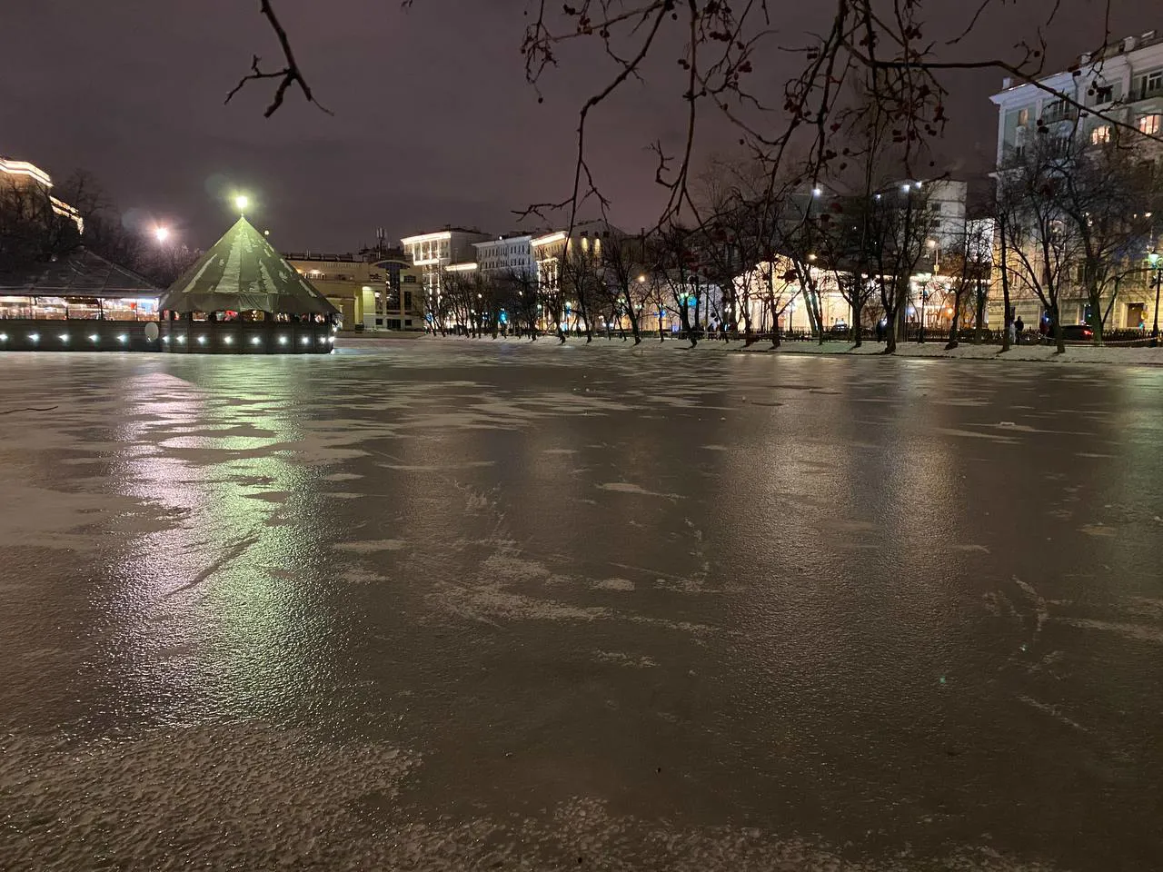 Городской парк в огнях, фото 16