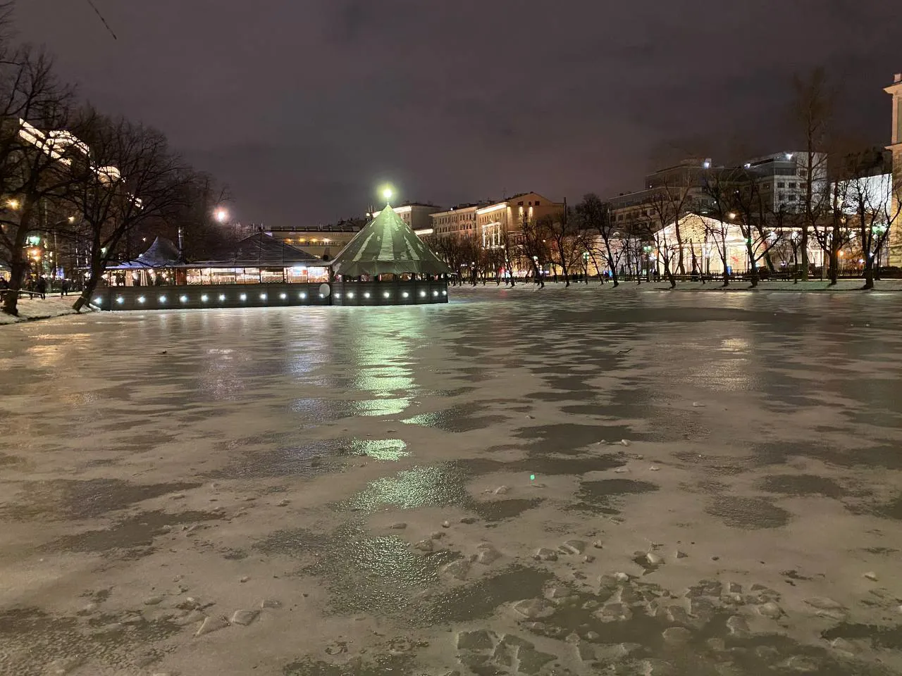 Городской парк в огнях, фото 14