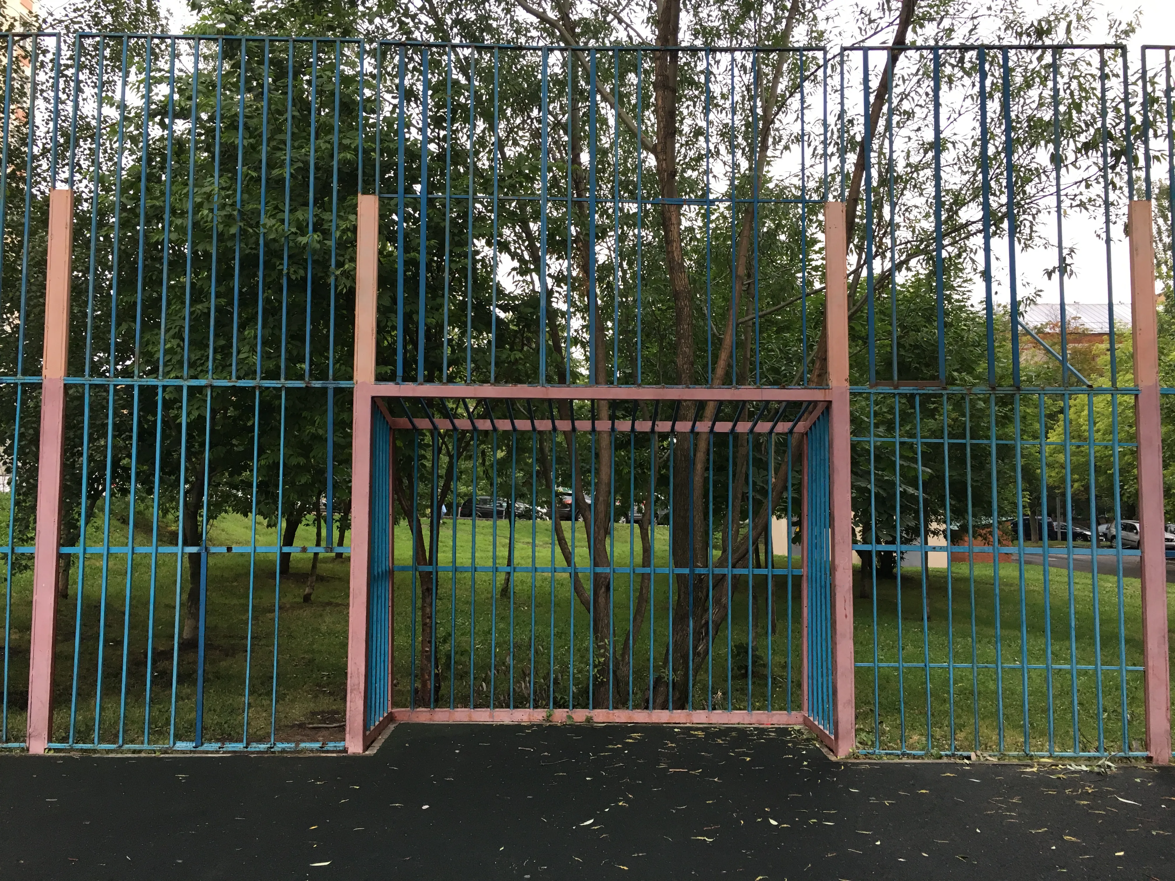 Спортплощадка в парке, фото 5