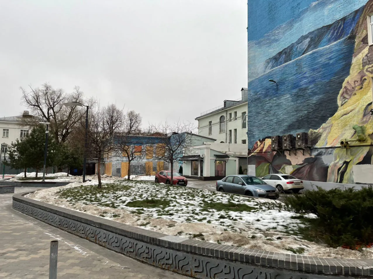 Парк с граффити на стенах, фото 13