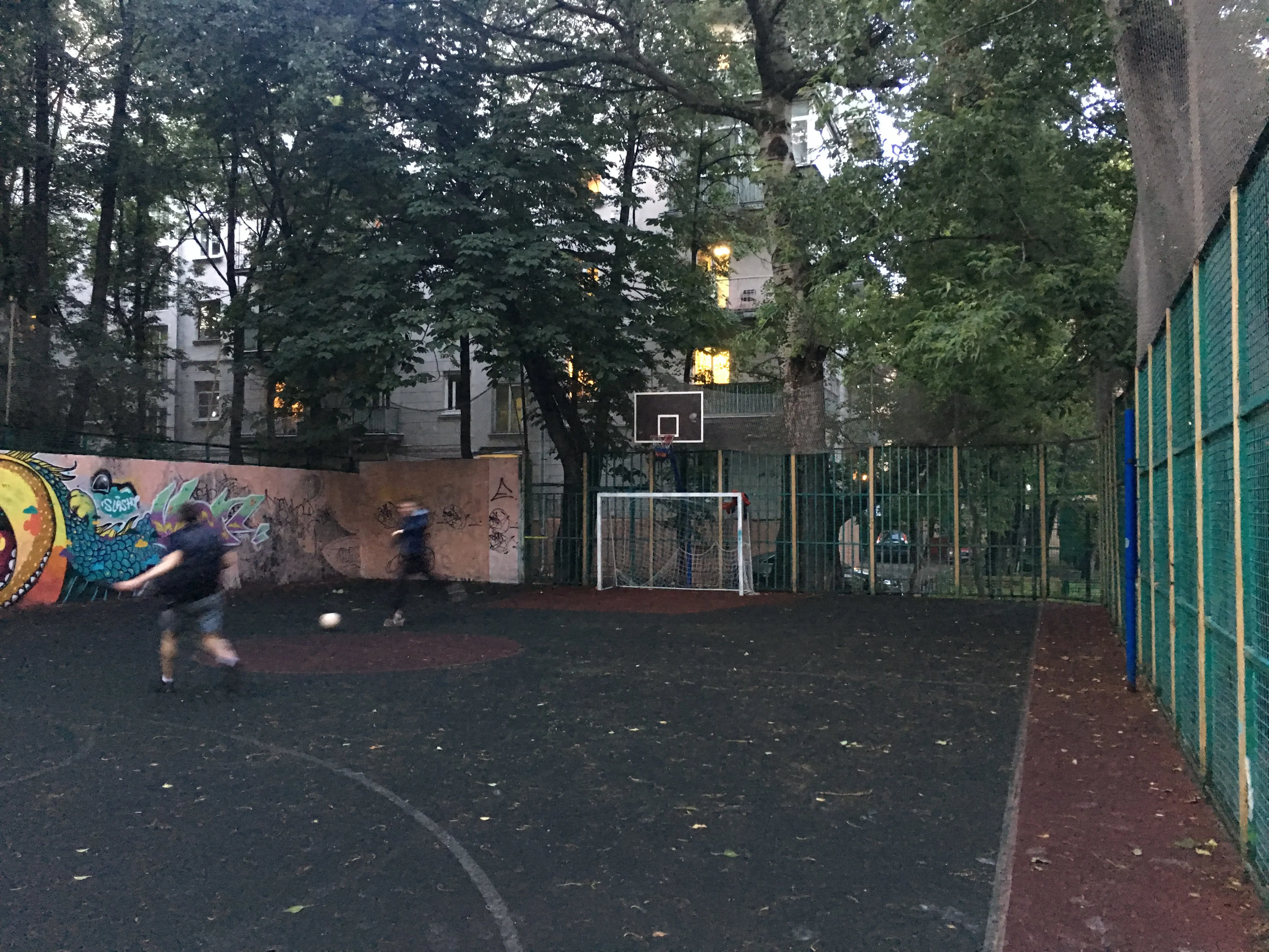 Спортплощадка с граффити, фото 1