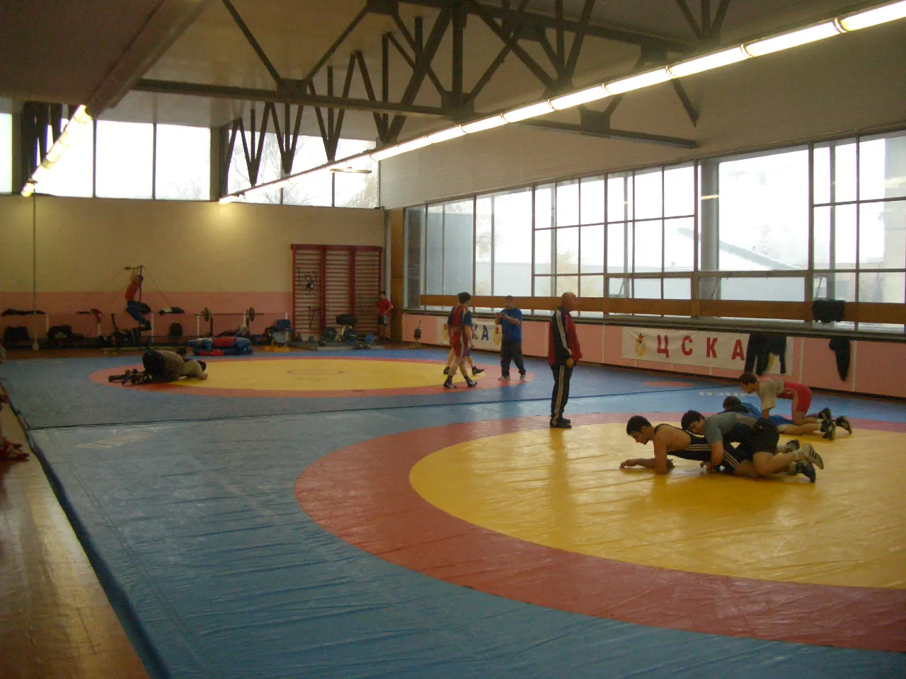 Спортивный зал с окнами, фото 3