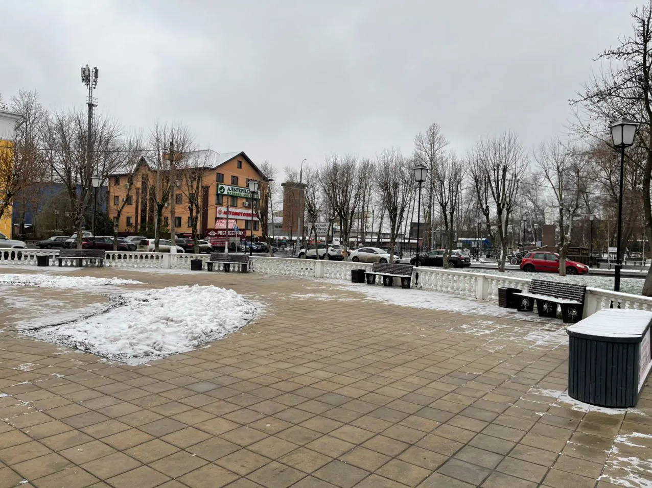 Городская площадь с колоннами, фото 4