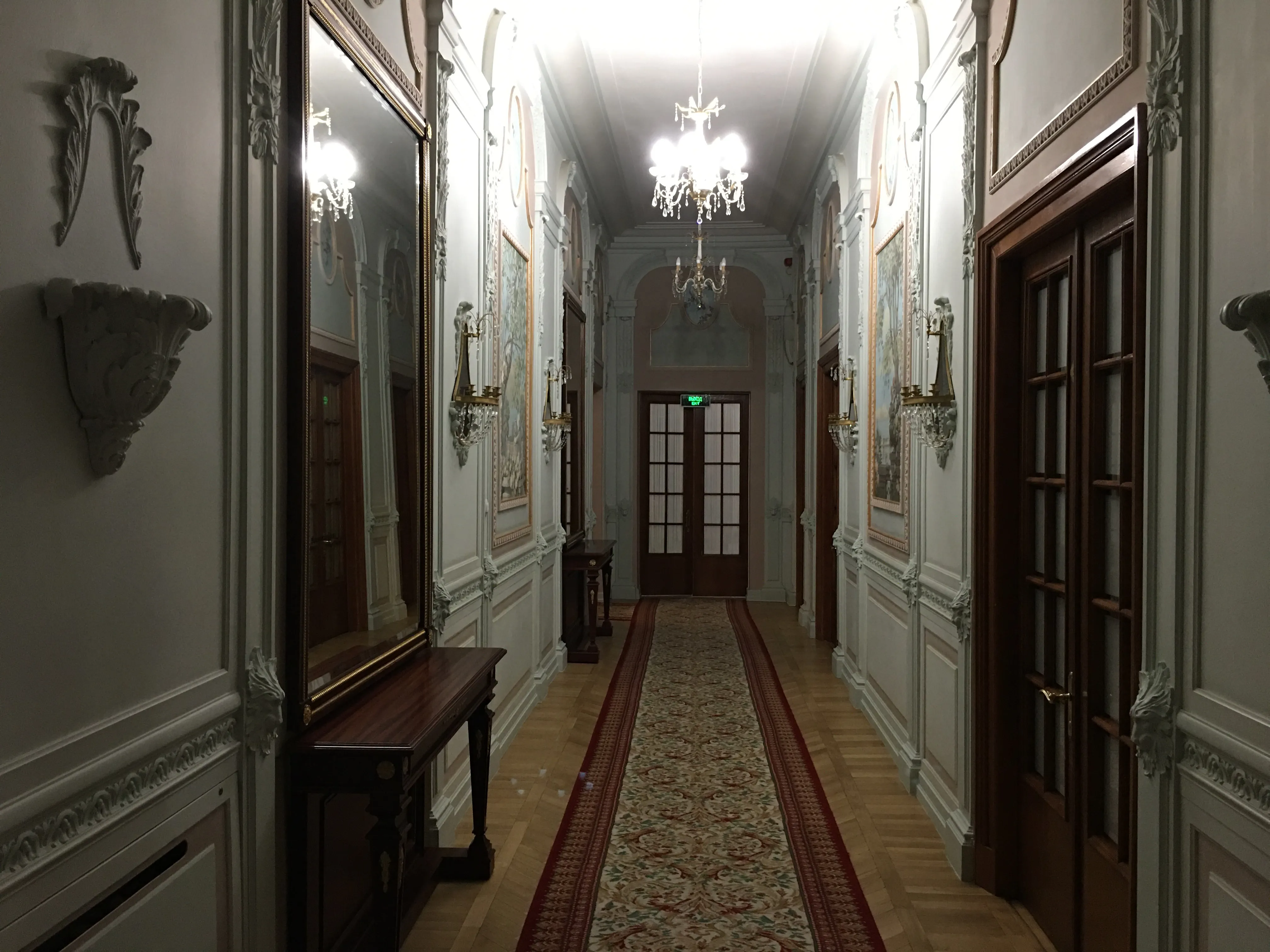 Классический холл с колоннами, фото 18