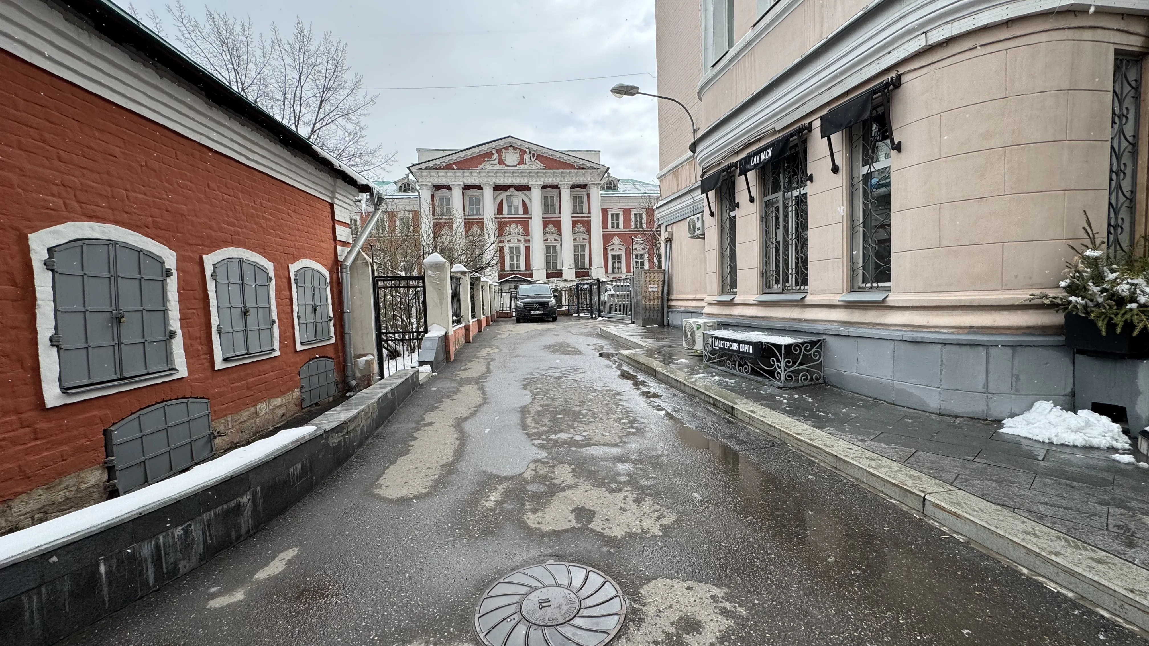 Классический особняк с колоннами, фото 3