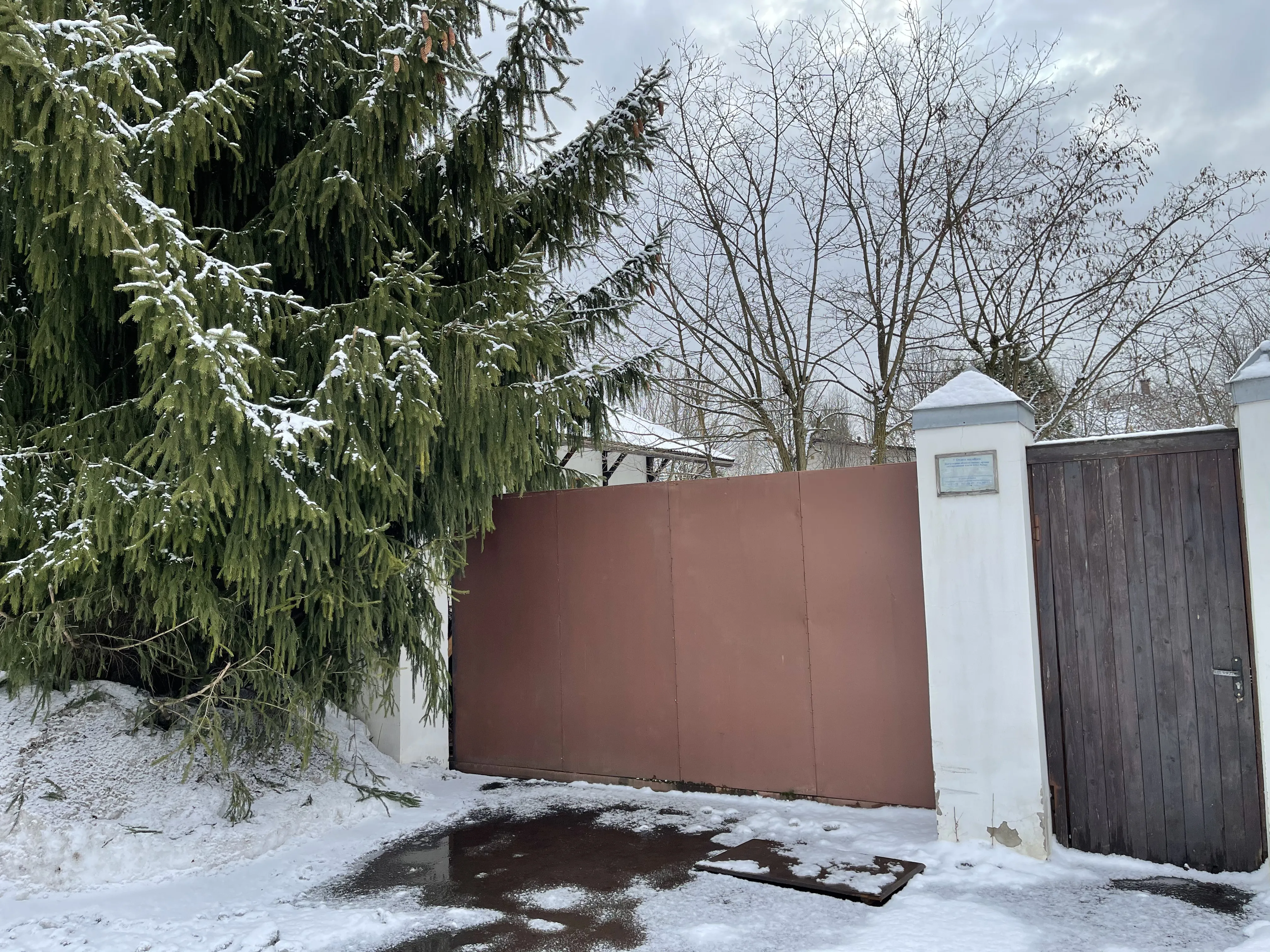 Дача с колесом и колодцем, фото 3