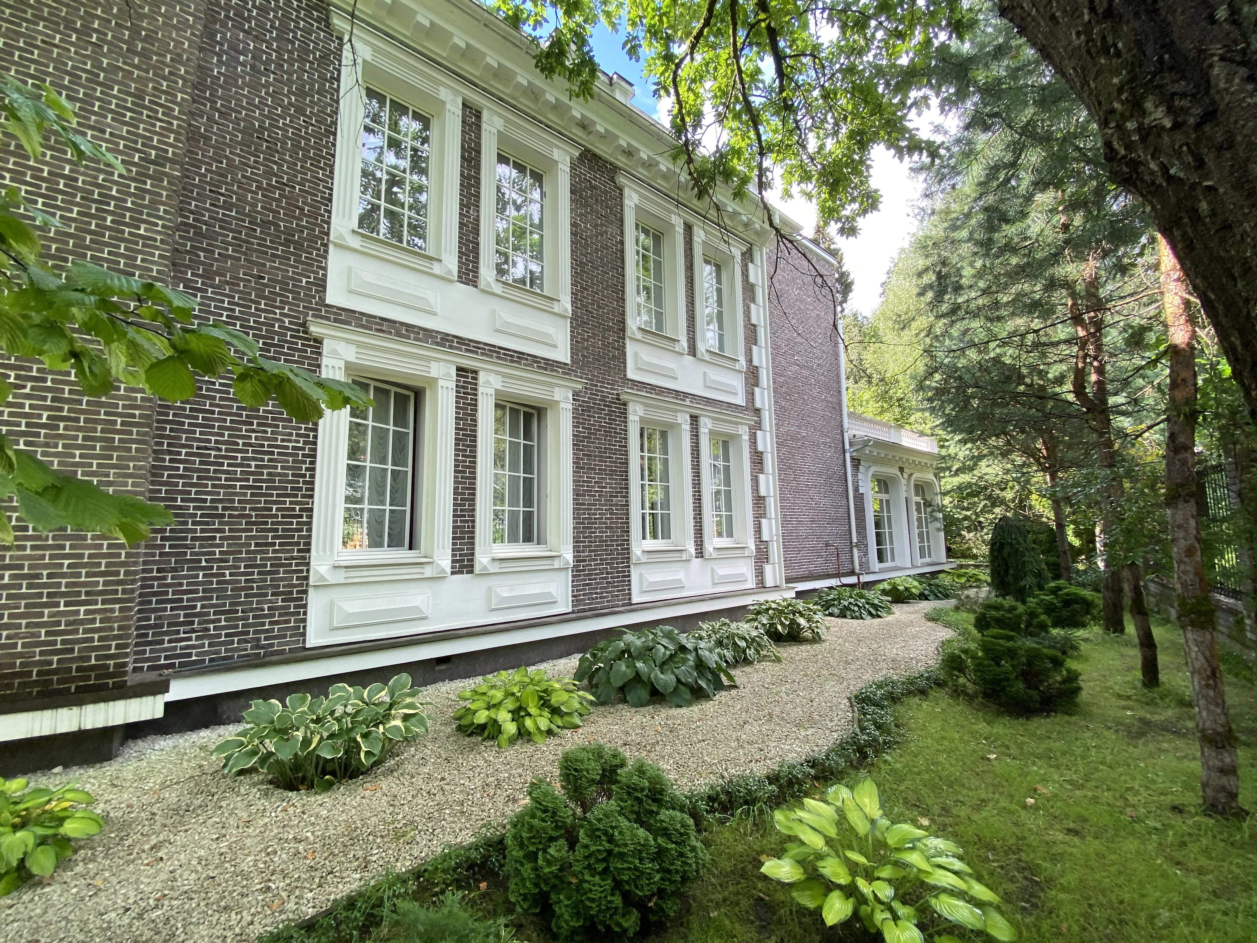 Кирпичный особняк с циркулем, фото 9