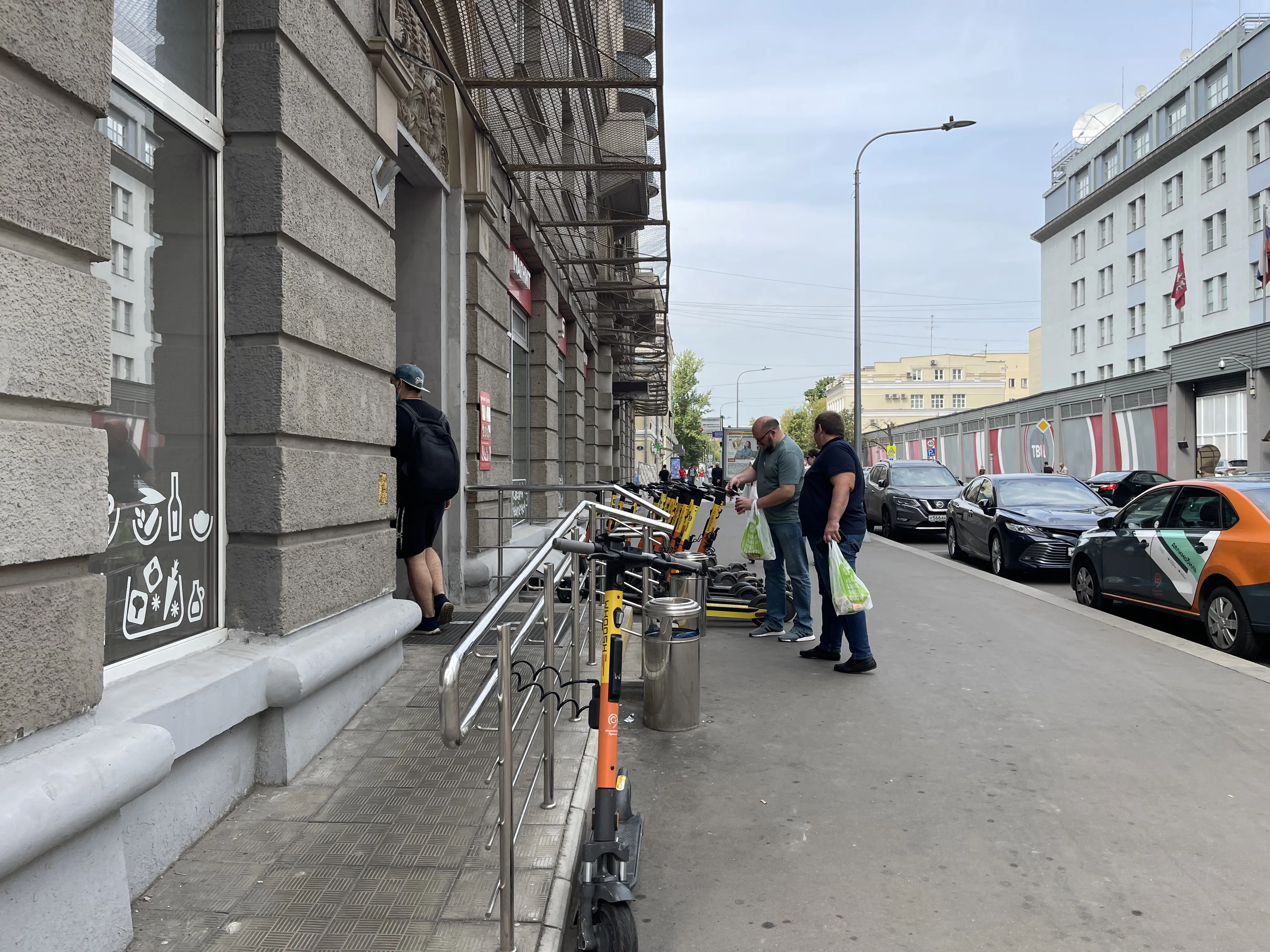 Магазин со сквозным проходом, фото 21