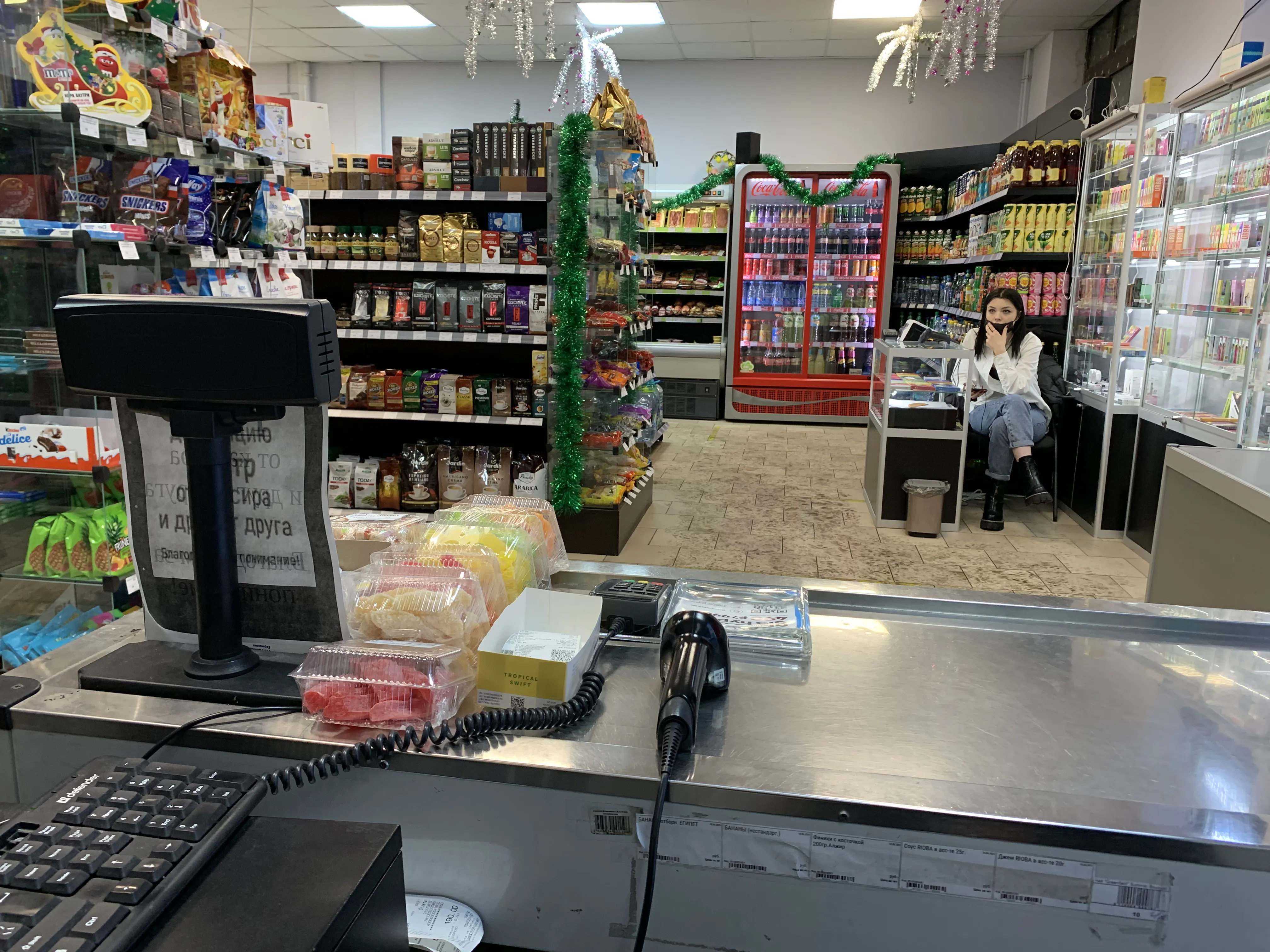 Магазин продуктов с колоннами, фото 4