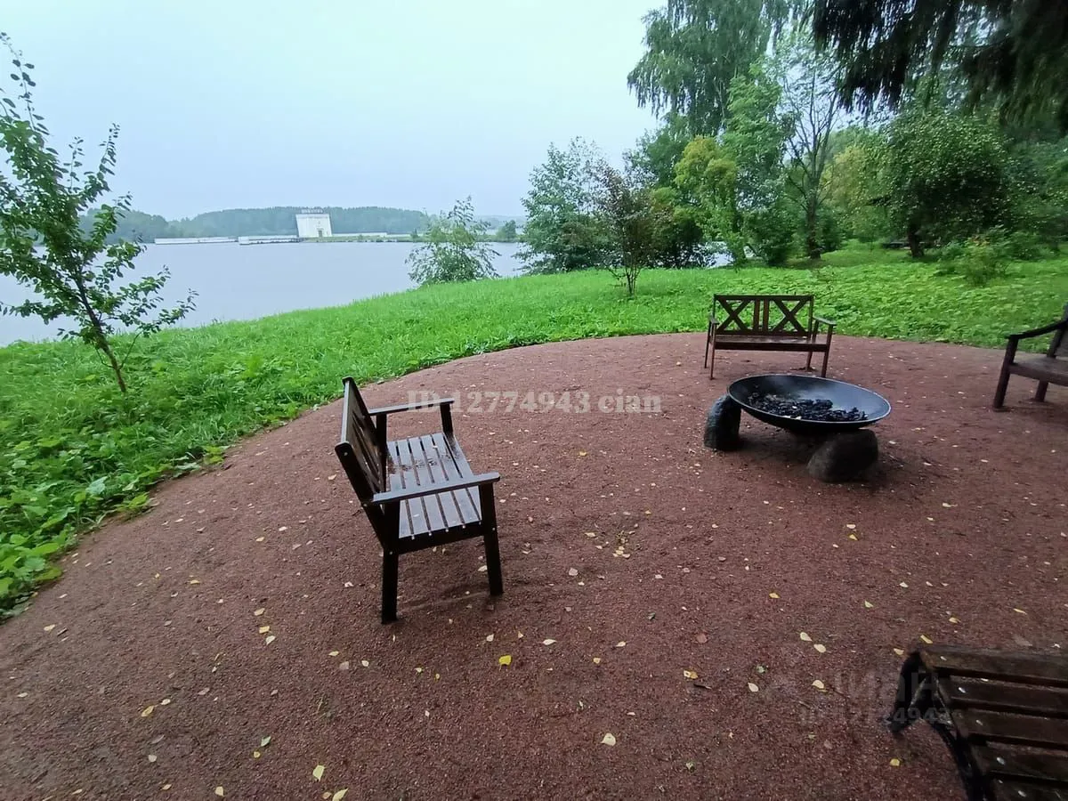 Современный дом у воды, фото 2