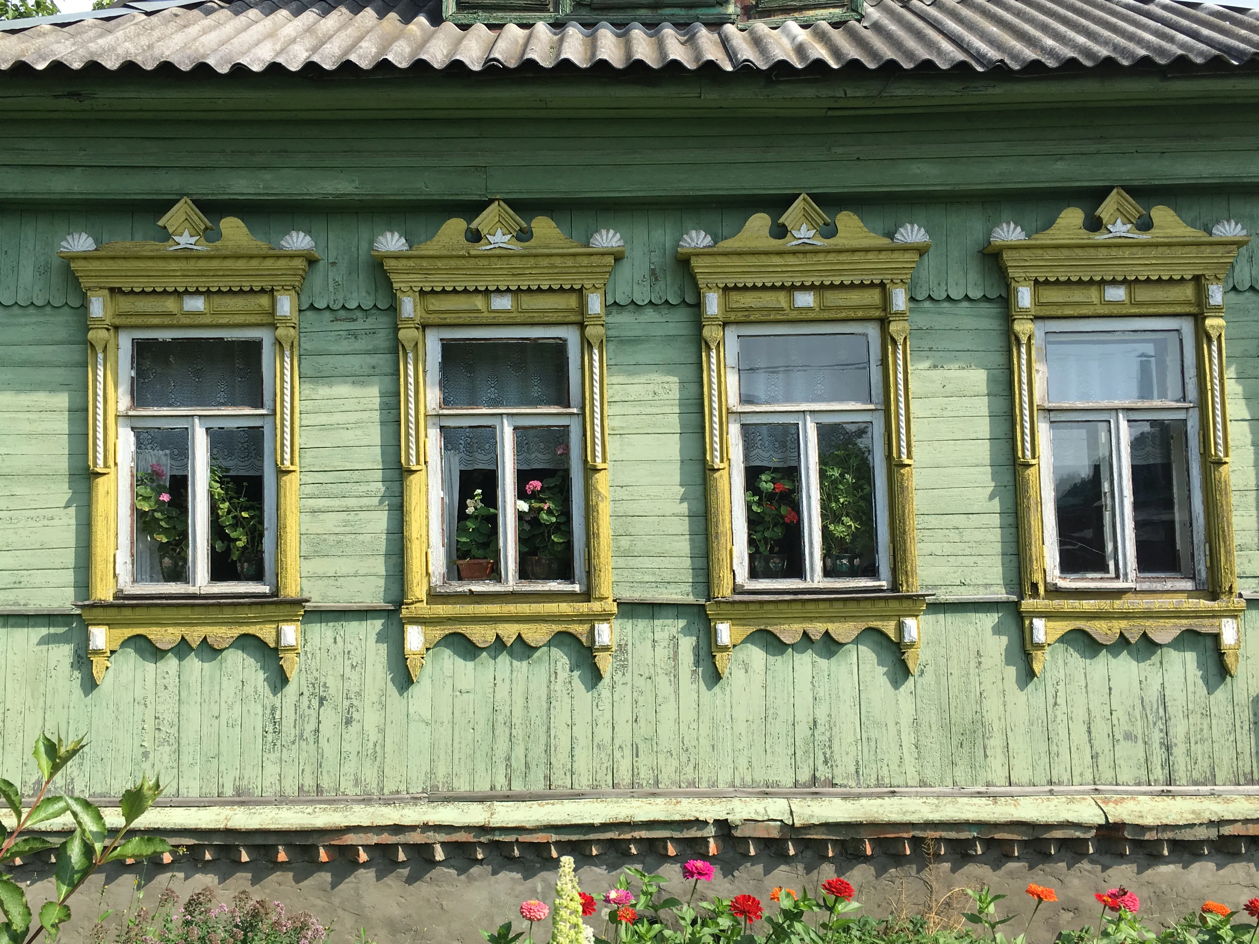 Резной дом в зелени, фото 17