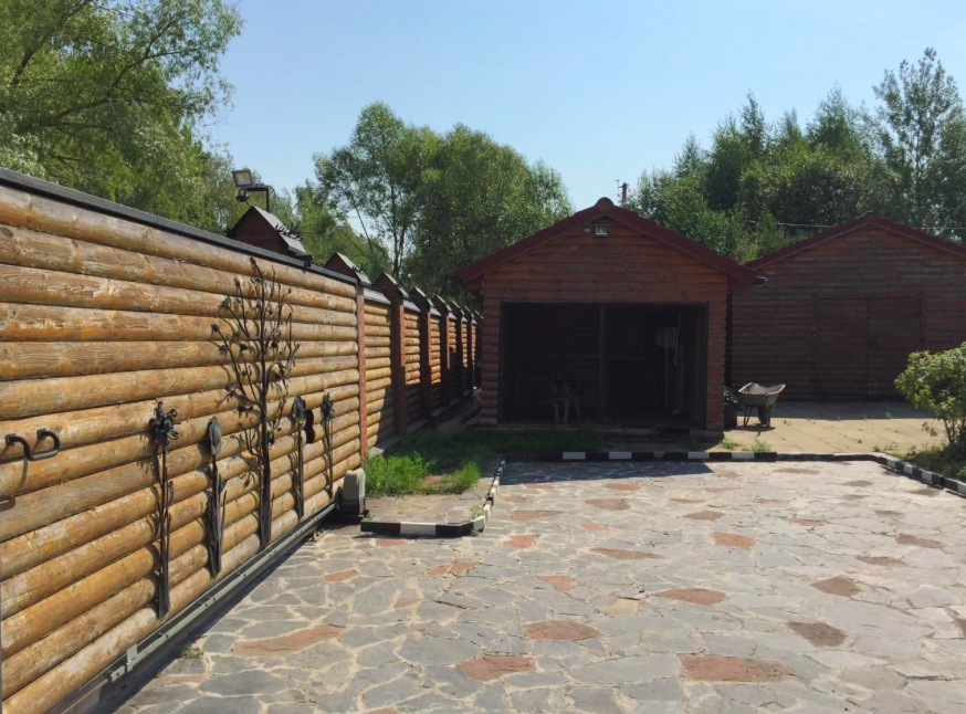 Рубленая дача в лесу, фото 4