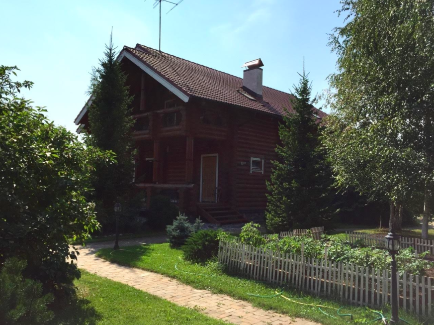 Рубленая дача в лесу, фото 11